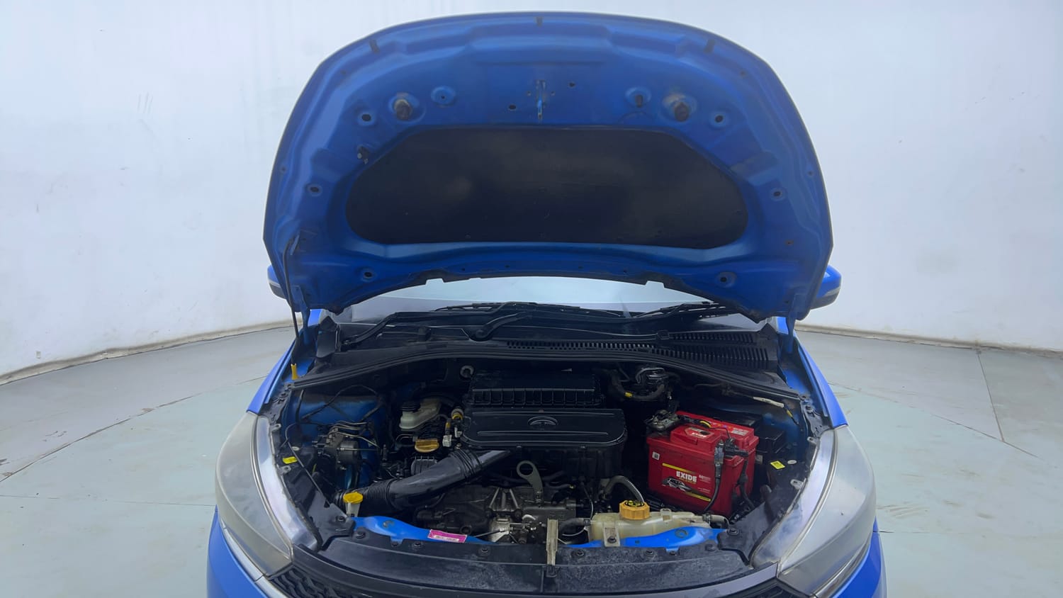 Used 2020 Tata Tiago XT Petrol Manual engine ENGINE & BONNET OPEN FRONT VIEW