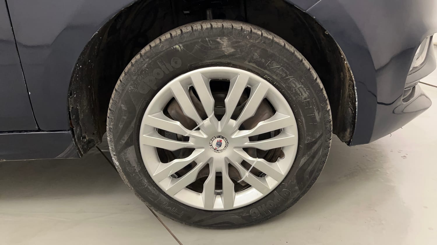 Used 2022 Tata Tiago XZ Plus CNG Cng Manual tyres RIGHT FRONT TYRE RIM VIEW