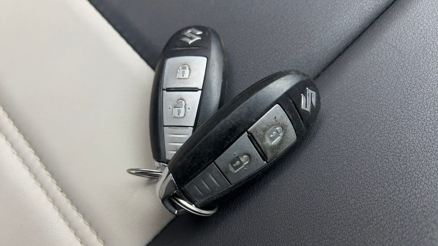 Used 2017 Maruti Suzuki Ignis Zeta 1.2 AMT Petrol Automatic extra CAR KEY VIEW