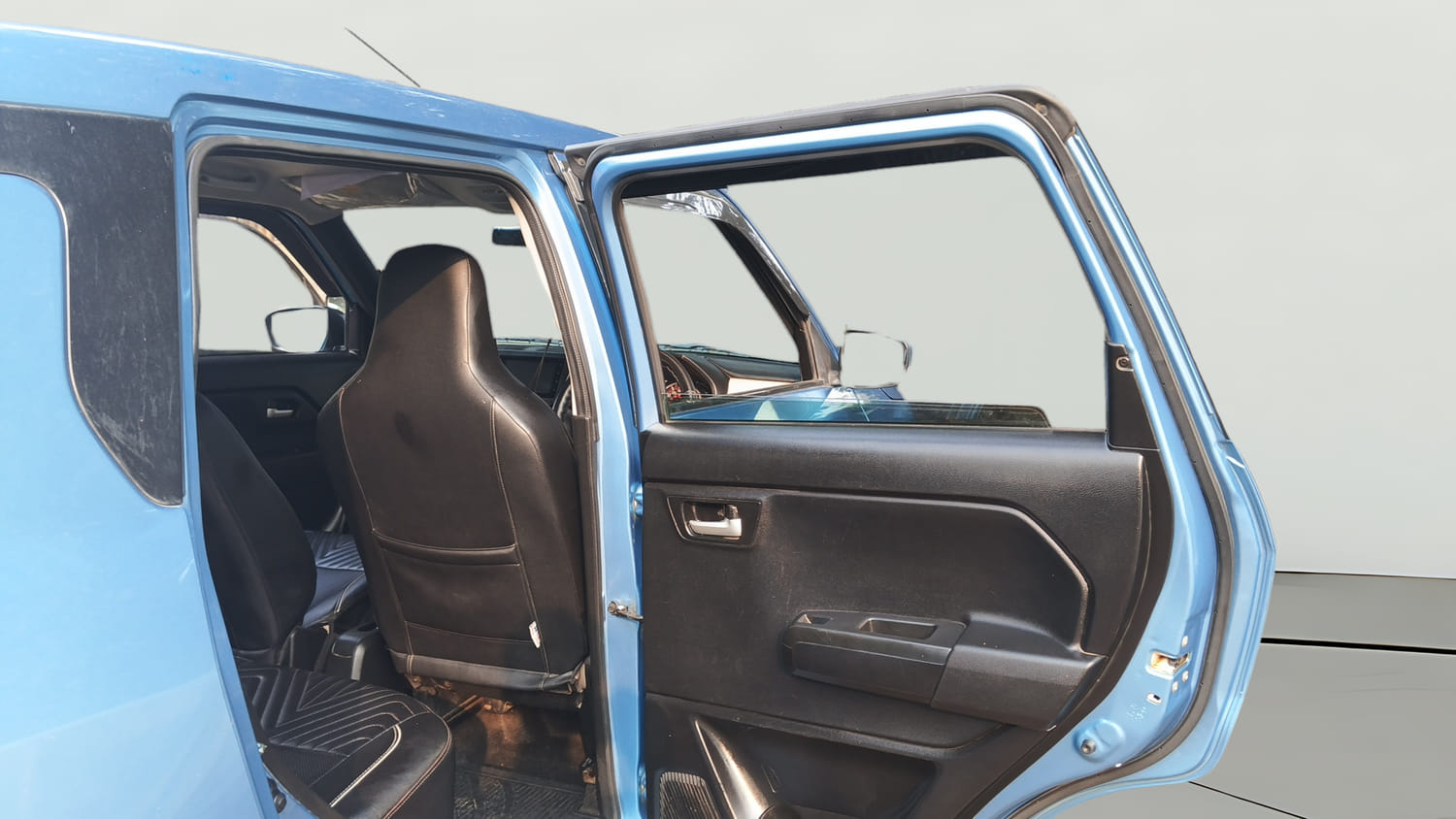 Used 2019 Maruti Suzuki Wagon R ZXi 1.2 AMT Petrol Automatic interior RIGHT REAR DOOR OPEN VIEW