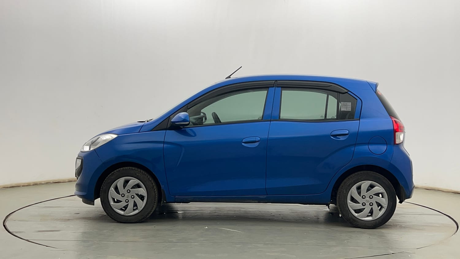 Used 2019 Hyundai Santro Sportz Petrol Manual exterior LEFT SIDE VIEW