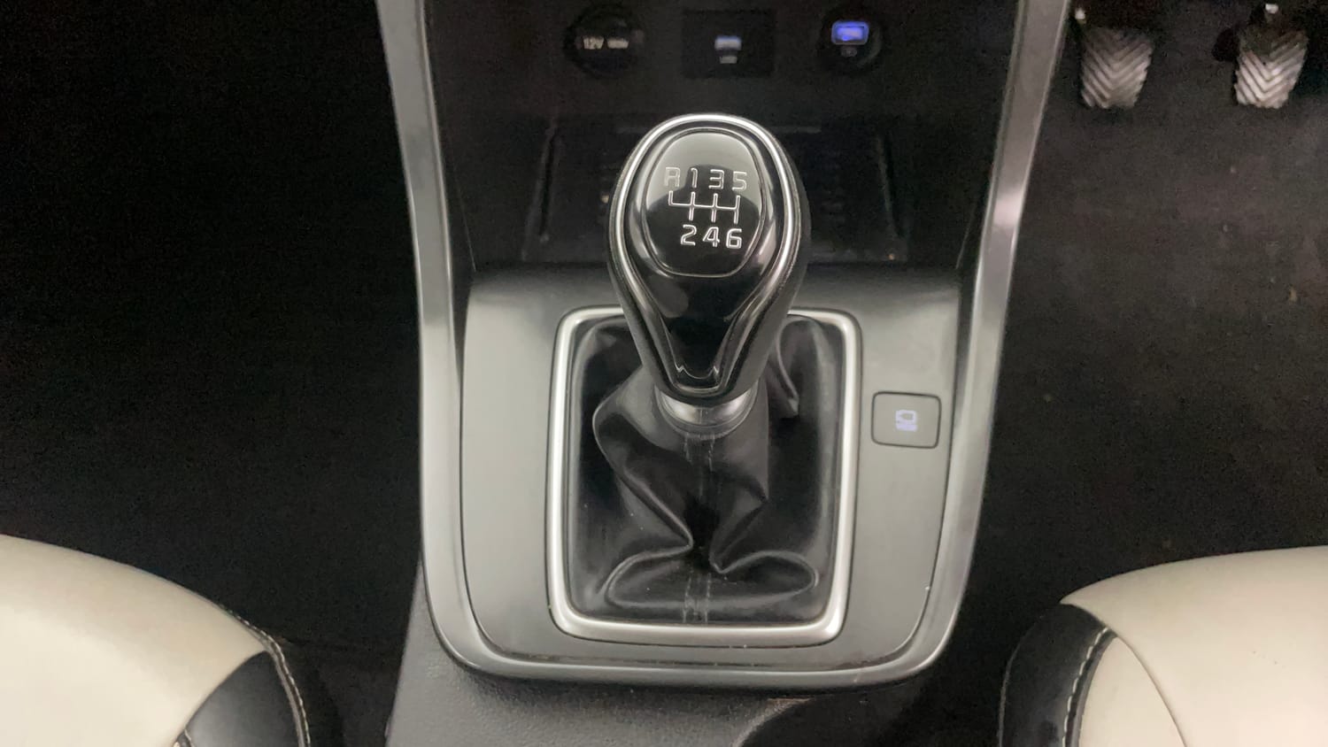 Used 2023 Hyundai Creta SX 1.5 Petrol Petrol Manual interior GEAR  KNOB VIEW