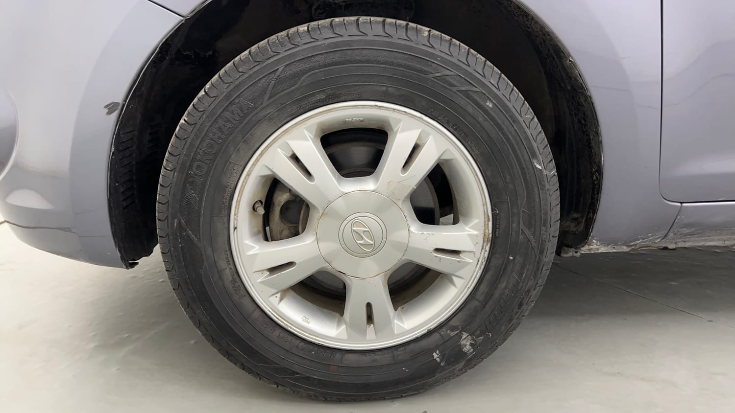 Used 2012 Hyundai i20 Asta 1.2 Petrol Manual tyres LEFT FRONT TYRE RIM VIEW
