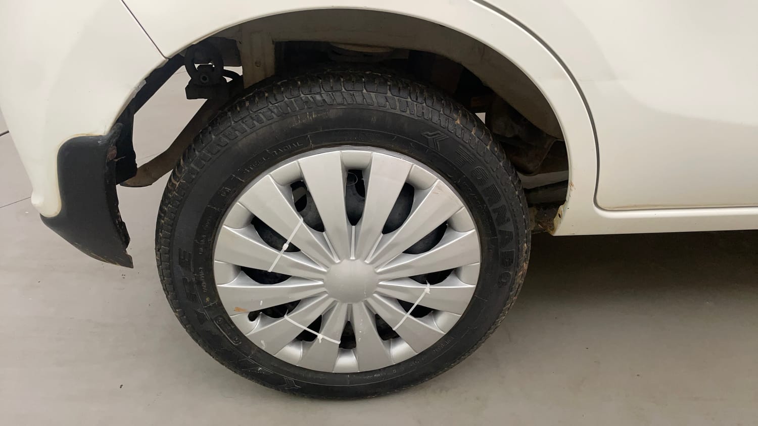 Used 2015 Maruti Suzuki Alto K10 VXi Petrol Manual tyres RIGHT REAR TYRE RIM VIEW