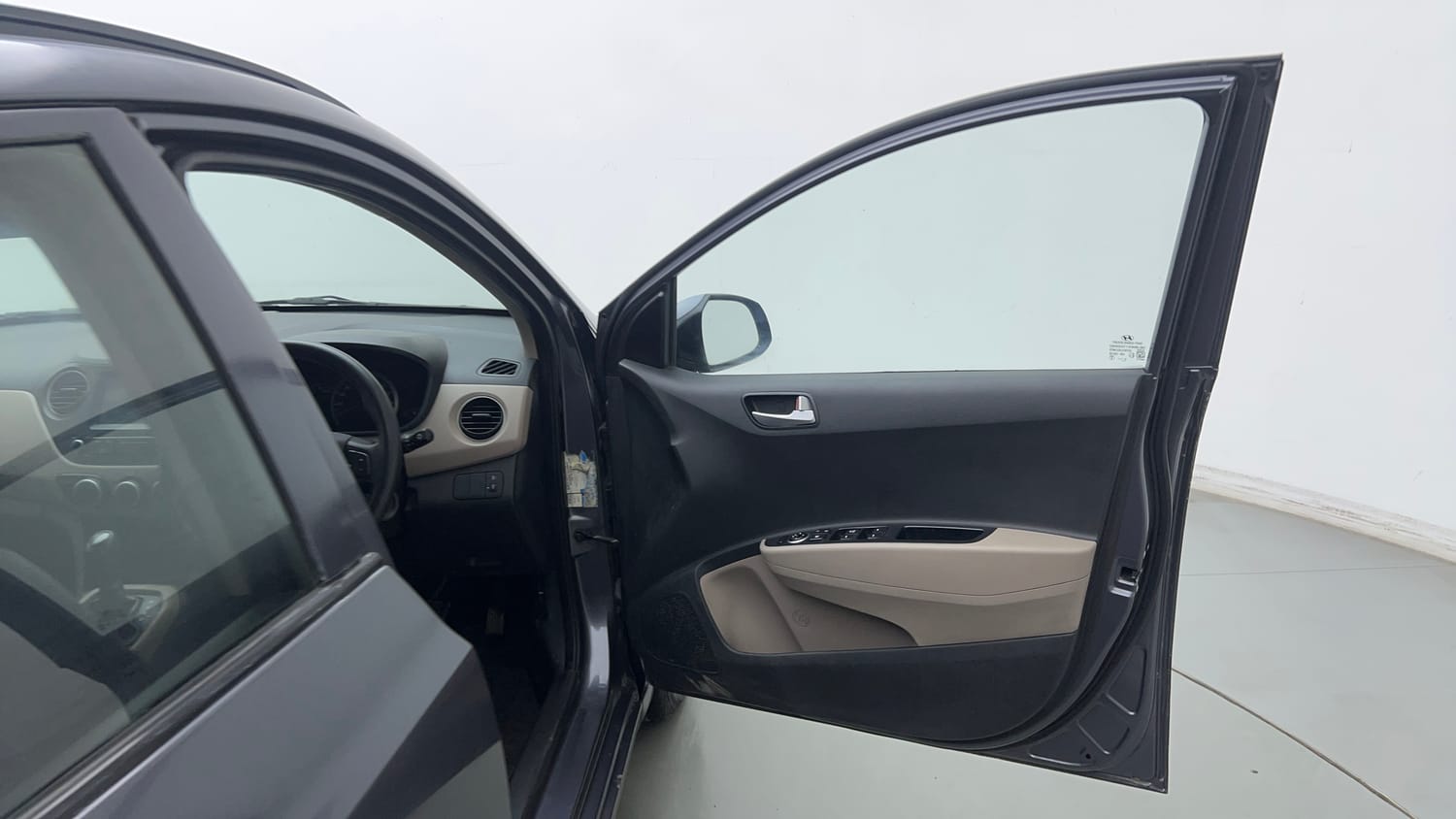 Used 2018 Hyundai Grand i10 Sportz AT 1.2 Kappa VTVT Petrol Automatic interior RIGHT FRONT DOOR OPEN VIEW