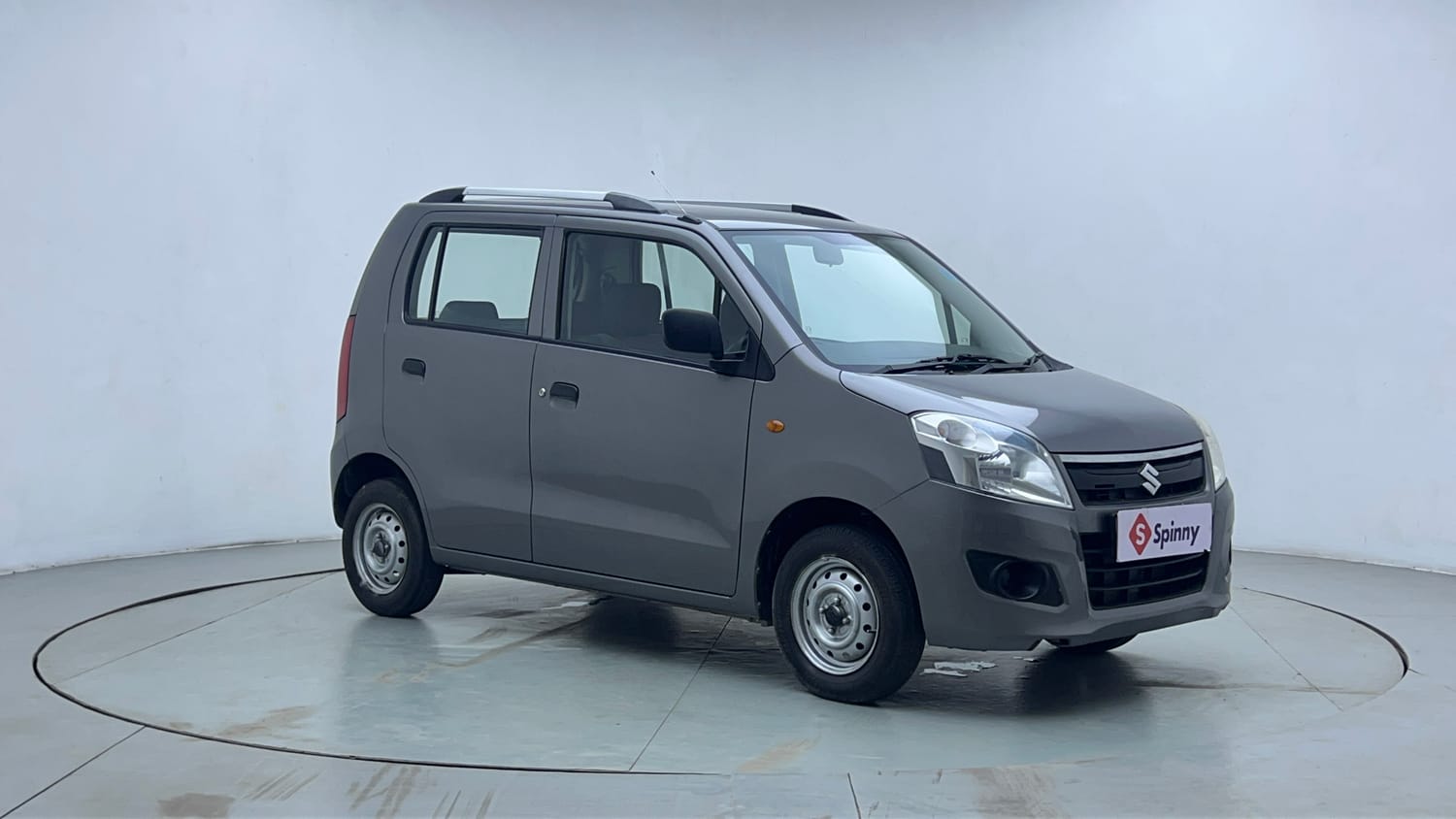 Used 2014 Maruti Suzuki Wagon R LXI Petrol Manual exterior RIGHT FRONT CORNER VIEW