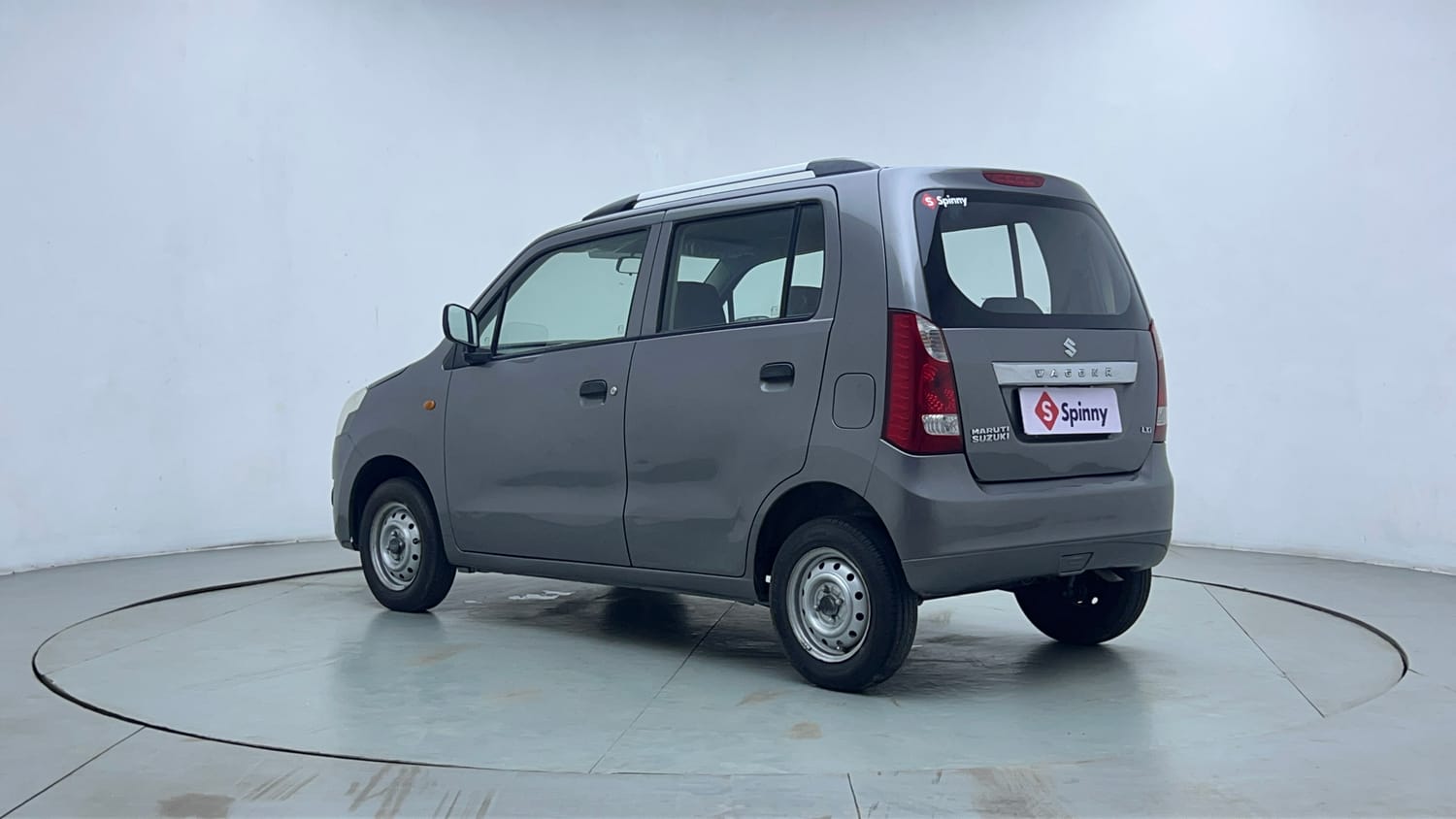 Used 2014 Maruti Suzuki Wagon R LXI Petrol Manual exterior LEFT REAR CORNER VIEW