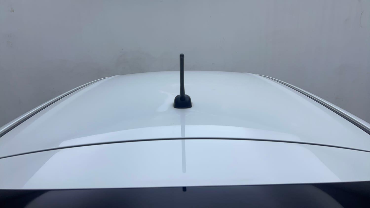 Used 2022 Maruti Suzuki Swift VXi Petrol Manual exterior EXTERIOR ROOF VIEW