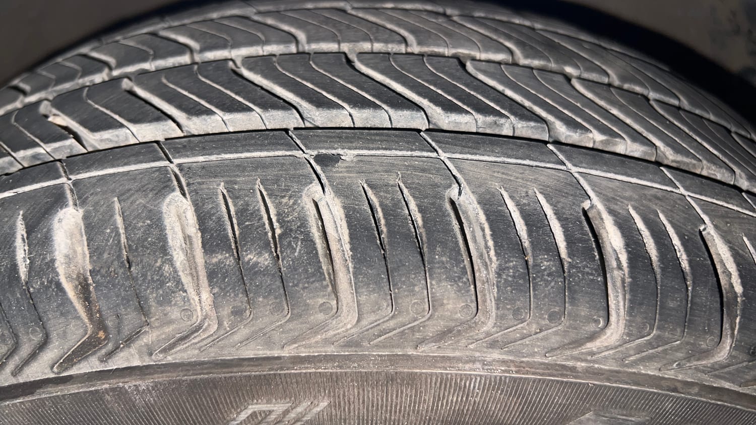 Used 2012 Hyundai i20 Era 1.2 Petrol Manual tyres RIGHT FRONT TYRE TREAD VIEW
