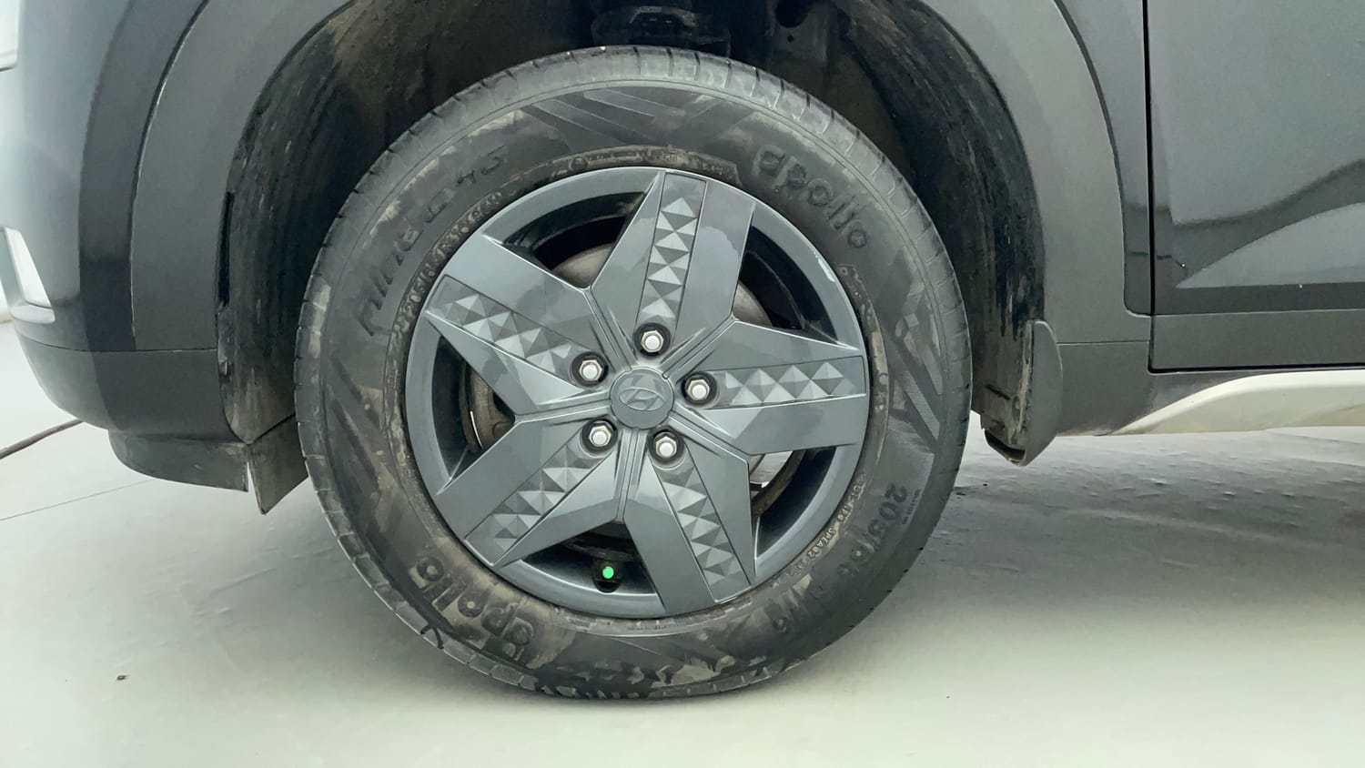 Used 2022 Hyundai Creta S 1.5 Petrol Petrol Manual tyres LEFT FRONT TYRE RIM VIEW