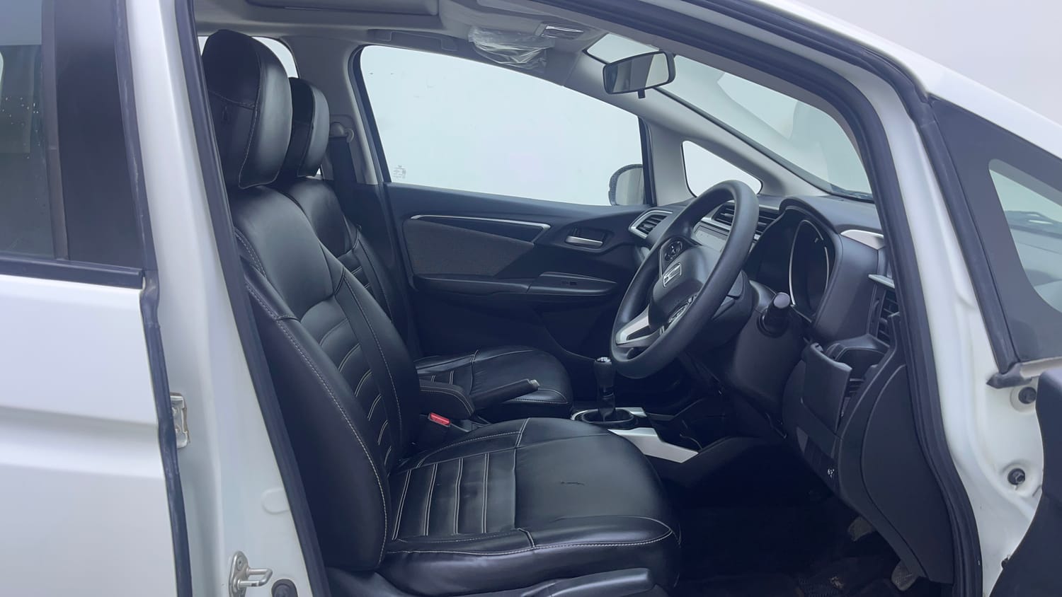 Used 2018 Honda WR-V VX MT Diesel Diesel Manual interior RIGHT SIDE FRONT DOOR CABIN VIEW