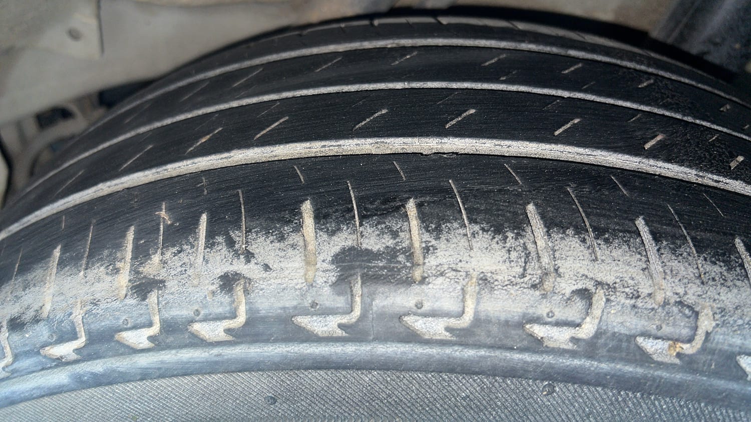 Used 2021 Honda City ZX Petrol Petrol Manual tyres LEFT REAR TYRE TREAD VIEW