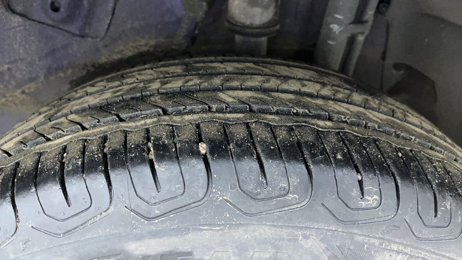Used 2024 Tata Nexon Fearless Plus S Purple 1.2 Revotron Petrol 7DCA Dual Tone Petrol Automatic tyres LEFT REAR TYRE TREAD VIEW