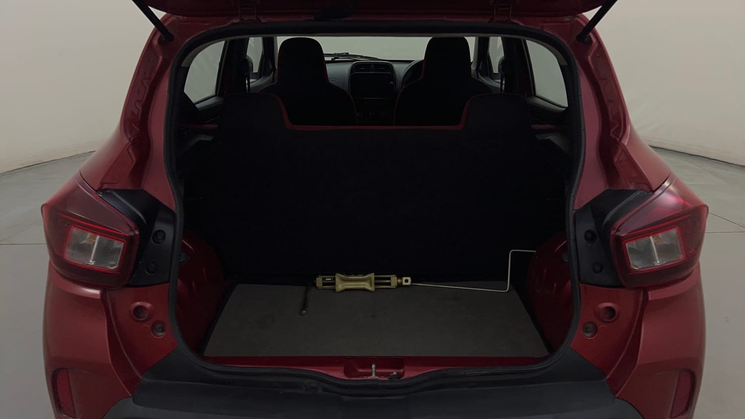 Used 2020 Renault Kwid RXT 1.0 AMT Opt Petrol Automatic interior DICKY INSIDE VIEW
