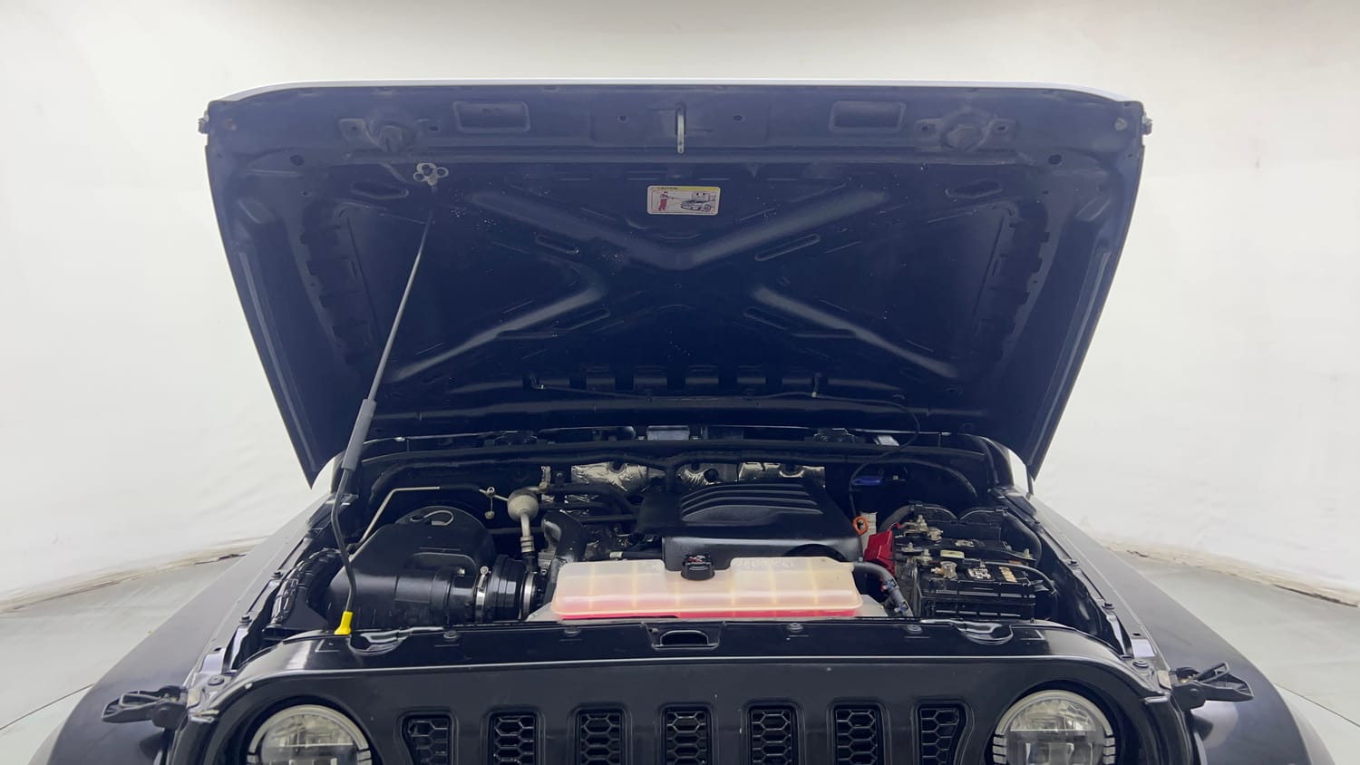 Used 2023 mahindra Thar LX Hard Top Petrol AT 4WD Petrol Automatic engine ENGINE & BONNET OPEN FRONT VIEW