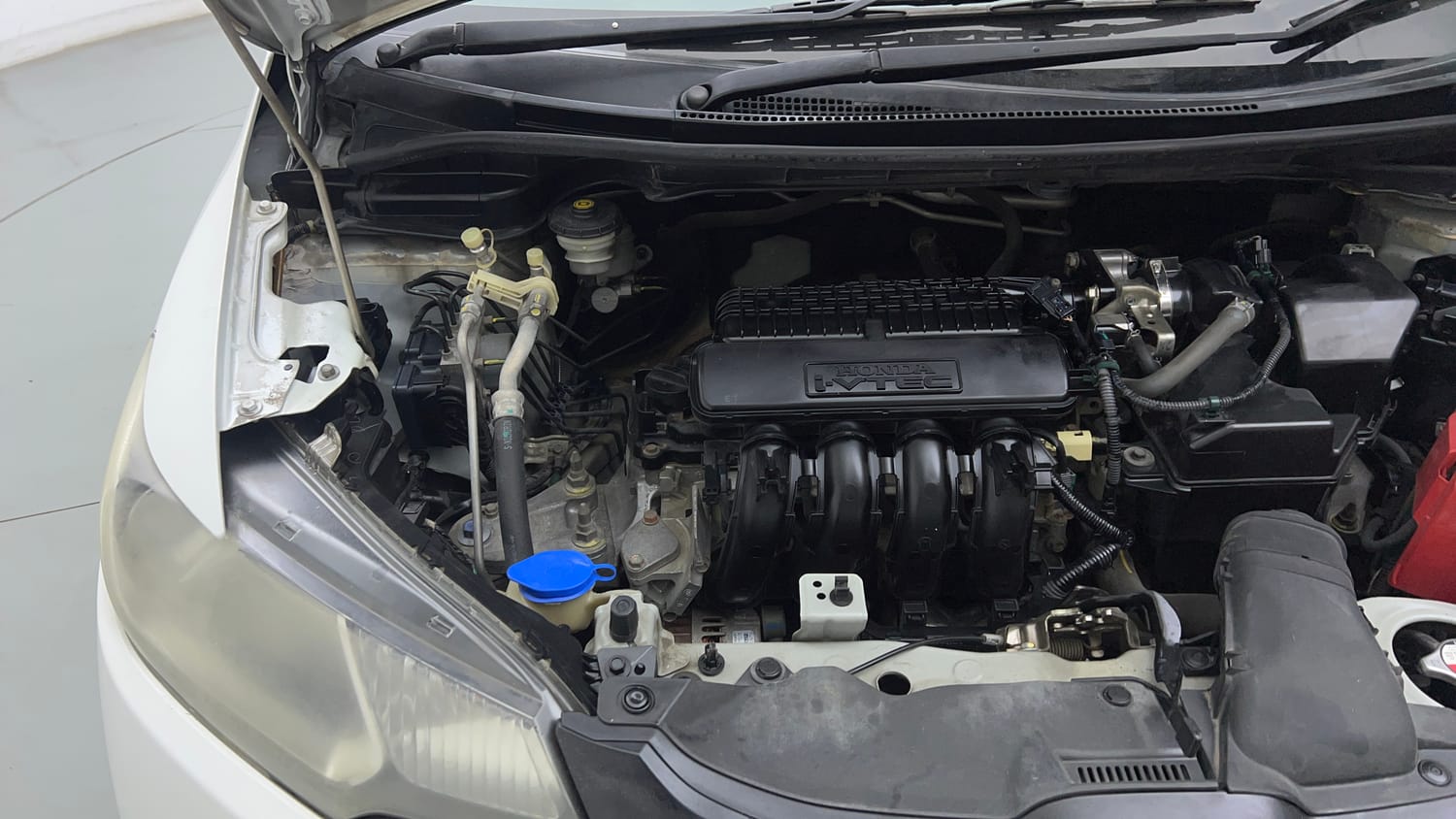 Used 2015 Honda Jazz V AT Petrol Petrol Automatic engine ENGINE RIGHT SIDE VIEW