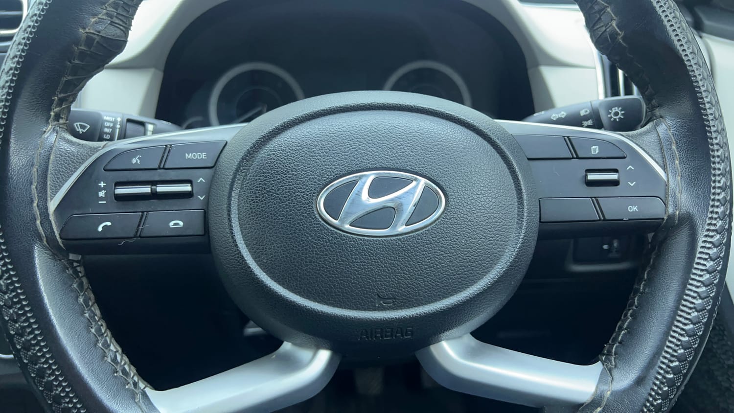 Used 2021 Hyundai Creta EX 1.5 Diesel Diesel Manual top_features Airbags