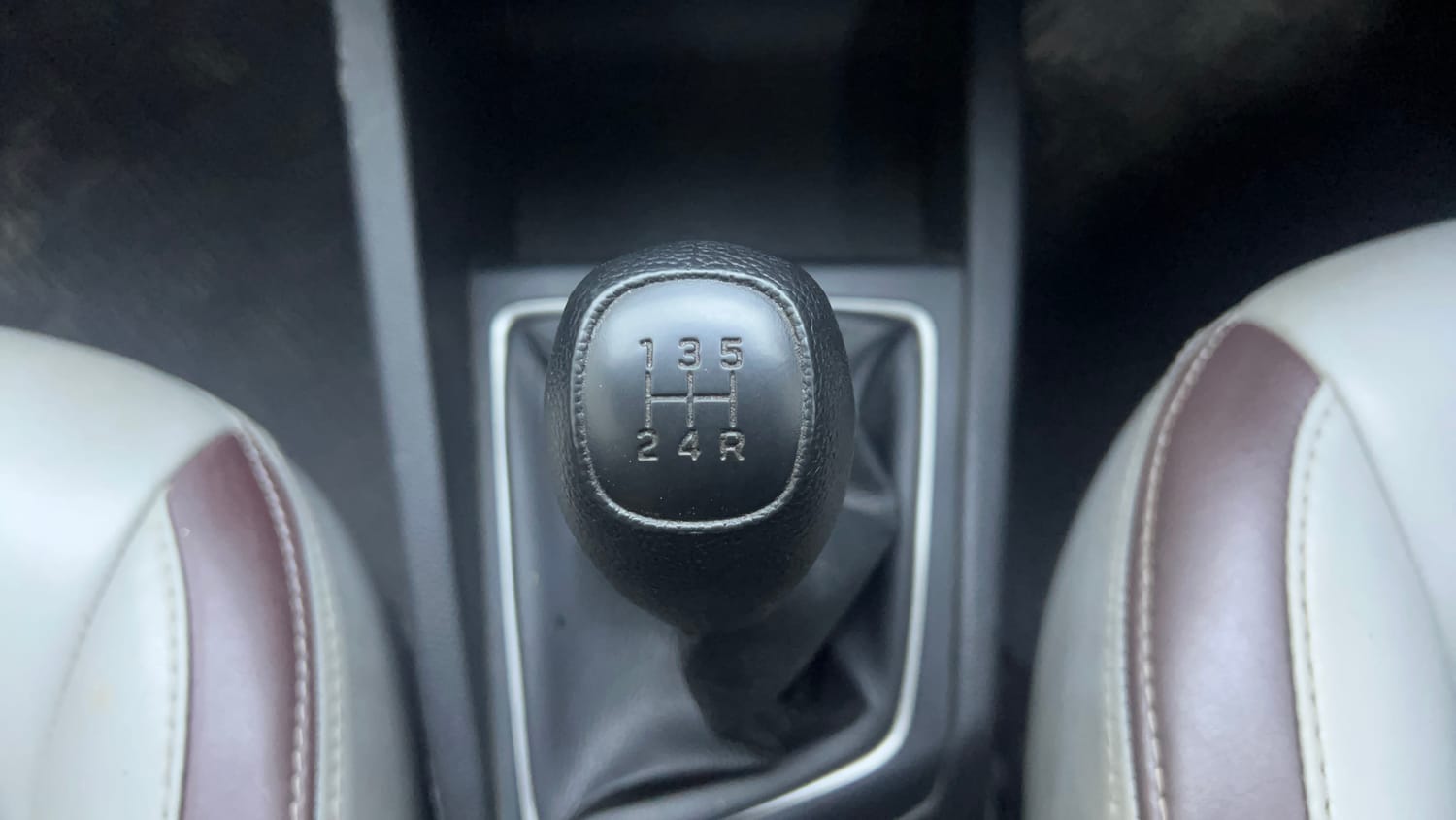 Used 2018 Hyundai Elite i20 Asta 1.2 Petrol Manual interior GEAR  KNOB VIEW