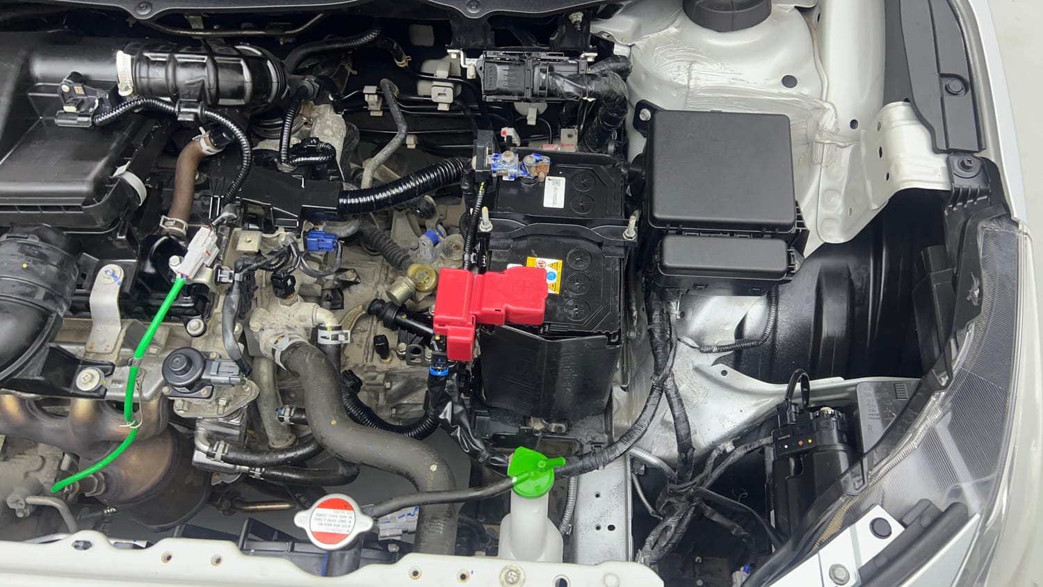 Used 2024 Maruti Suzuki Baleno Sigma MT Petrol Manual engine ENGINE LEFT SIDE VIEW
