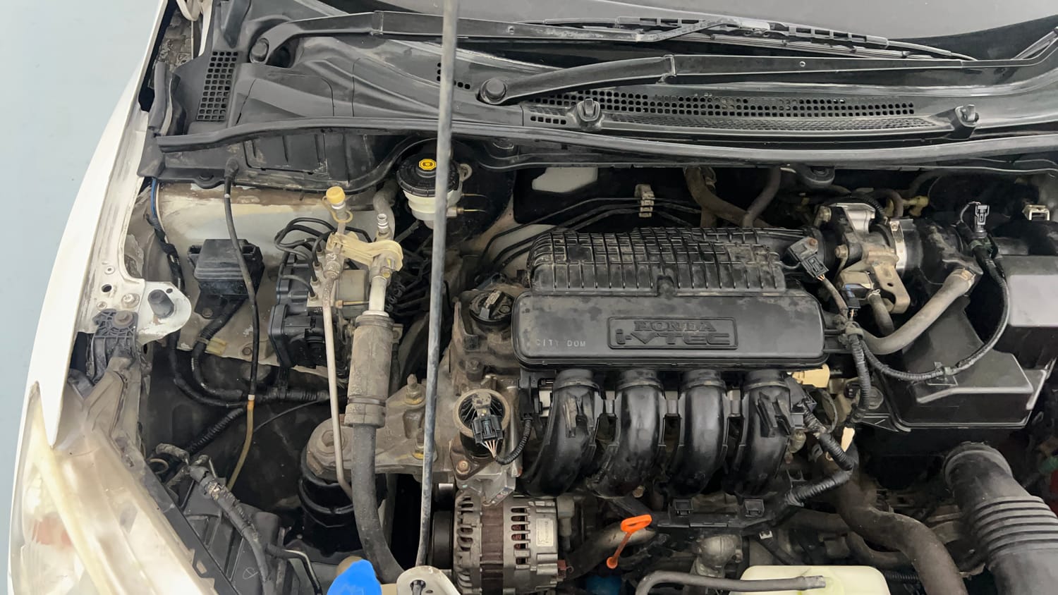 Used 2015 Honda City VX CVT Petrol Automatic engine ENGINE RIGHT SIDE VIEW