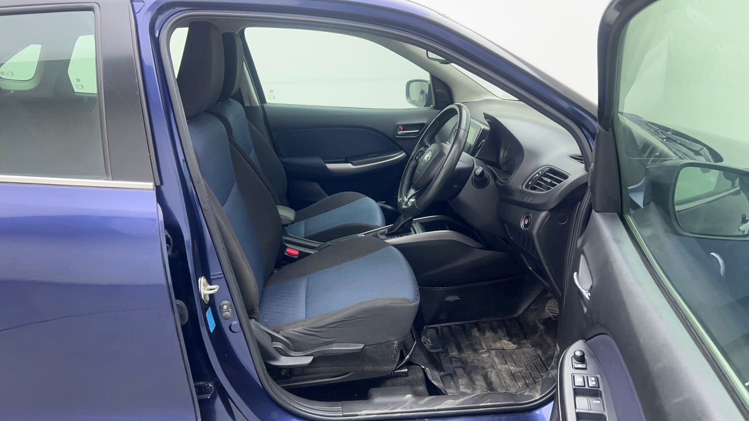 Used 2019 Toyota Glanza V CVT Petrol Automatic interior RIGHT SIDE FRONT DOOR CABIN VIEW