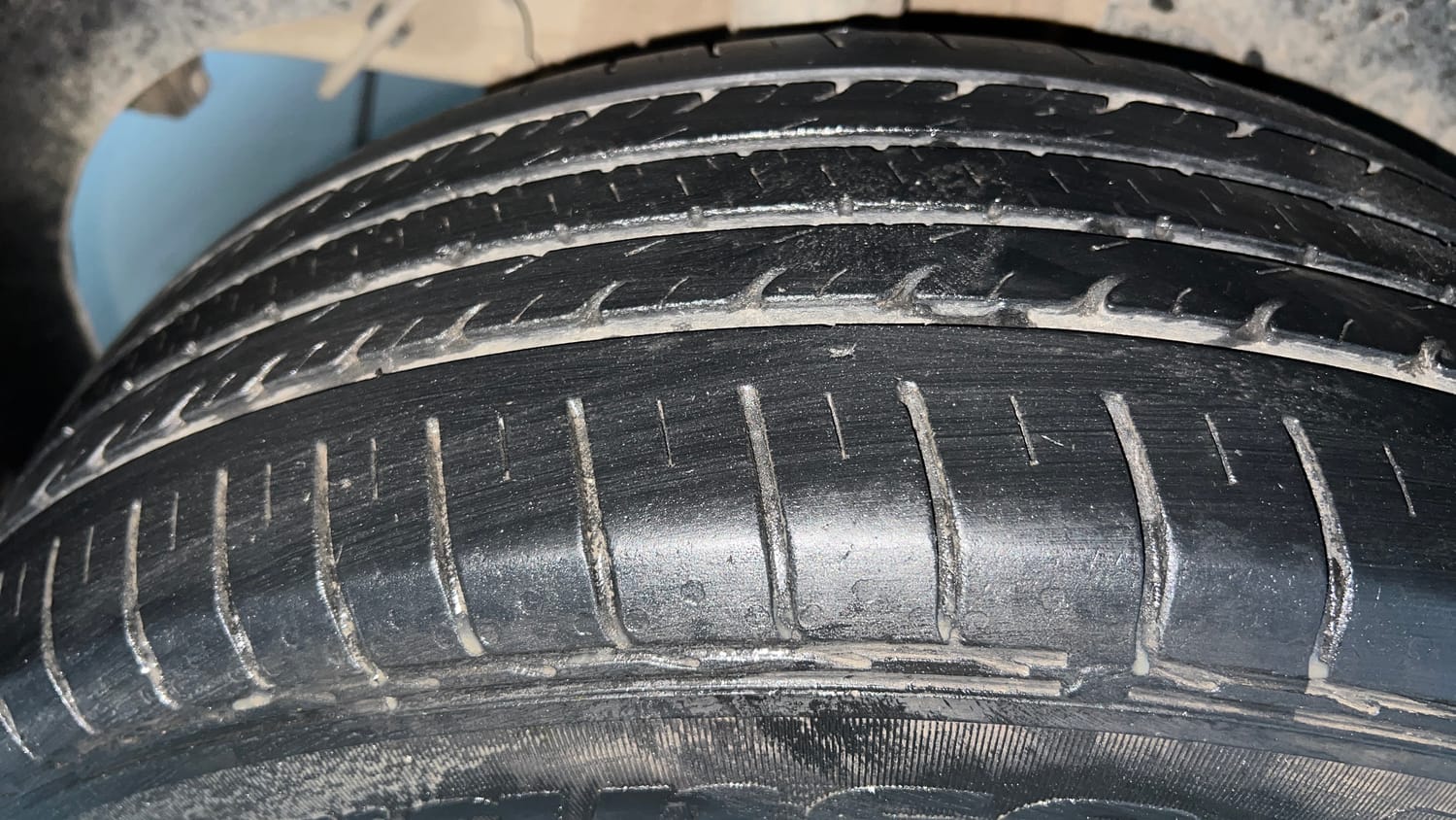 Used 2022 Kia Seltos HTK 1.5 Diesel Diesel Manual tyres RIGHT REAR TYRE TREAD VIEW
