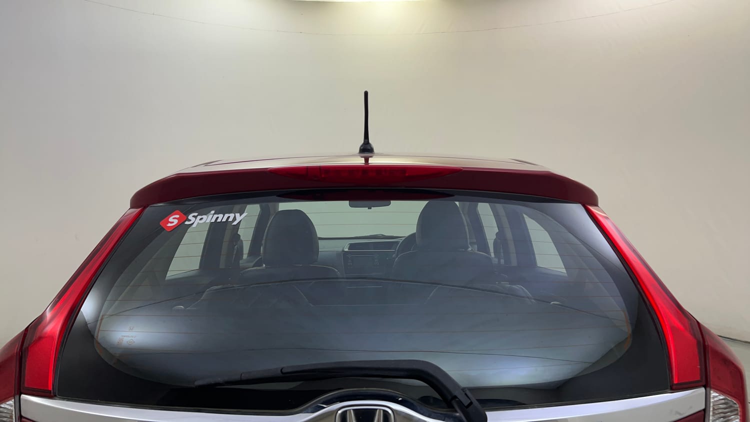 Used 2018 Honda Jazz V Petrol Petrol Manual exterior BACK WINDSHIELD VIEW