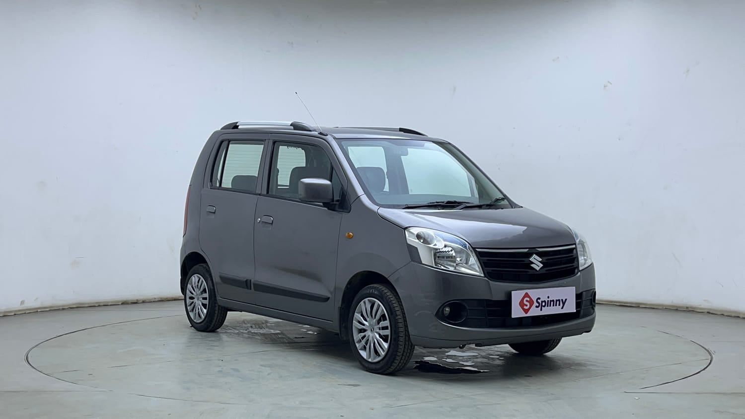 Used 2012 Maruti Suzuki Wagon R 1.0 VXi Petrol Manual exterior RIGHT FRONT CORNER VIEW