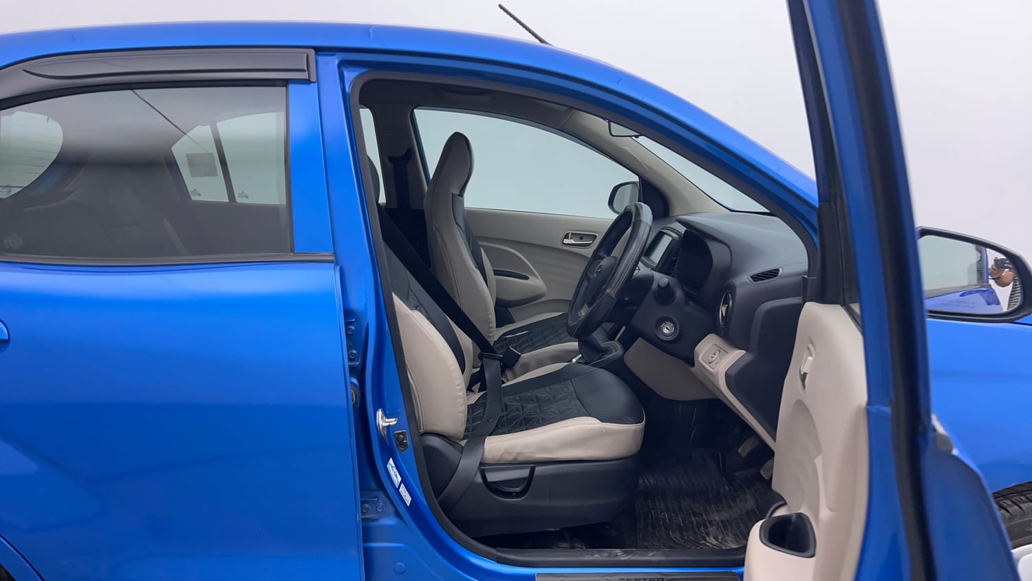 Used 2019 Hyundai Santro Sportz Petrol Manual interior RIGHT SIDE FRONT DOOR CABIN VIEW