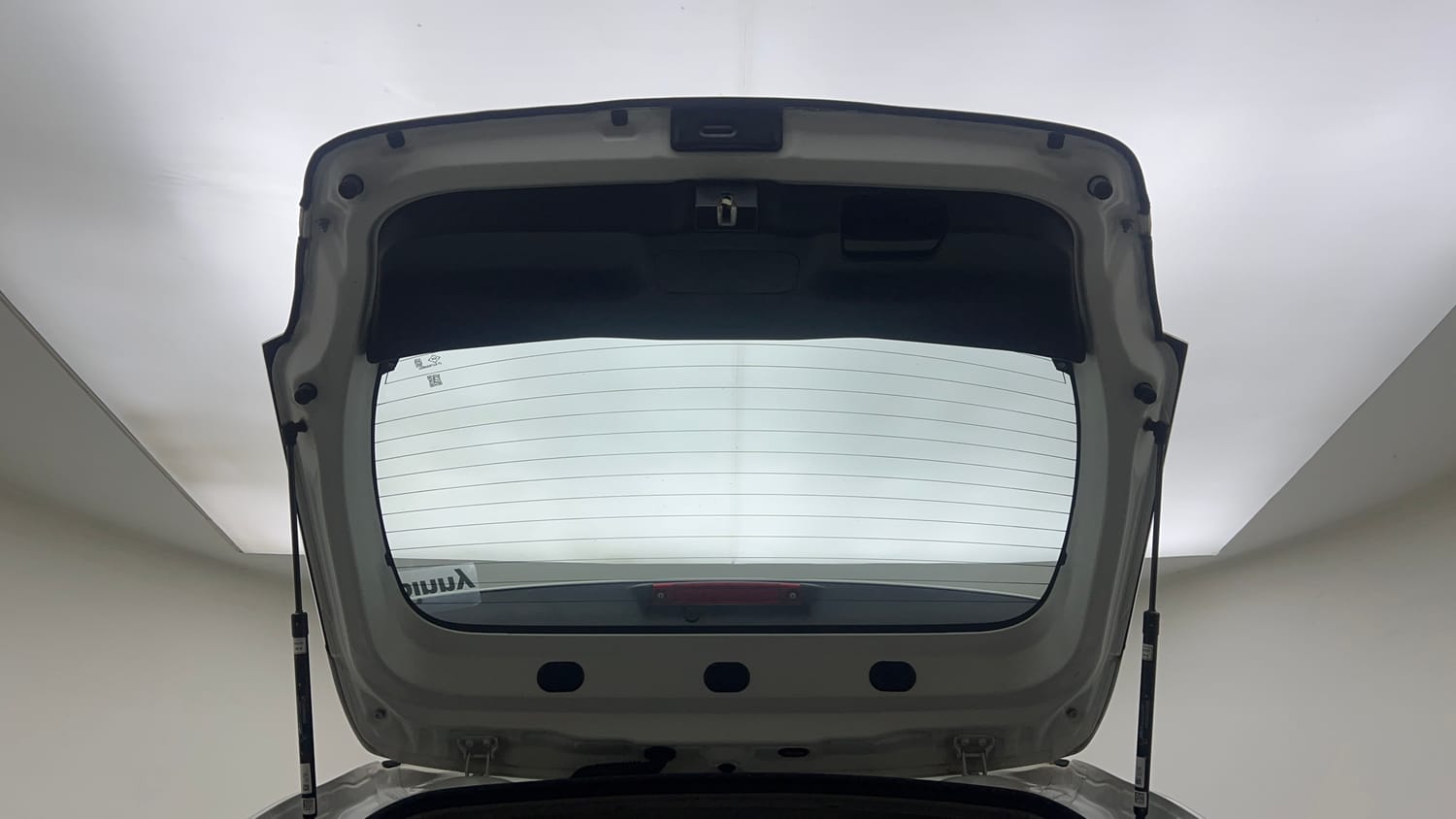 Used 2023 Toyota Glanza E Petrol Manual interior DICKY DOOR OPEN VIEW