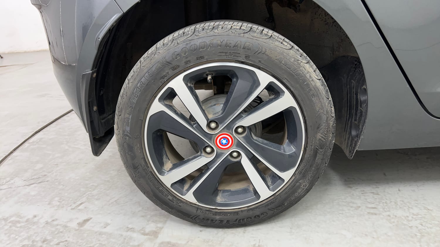 Used 2023 Tata Altroz XZ Diesel Diesel Manual tyres RIGHT REAR TYRE RIM VIEW
