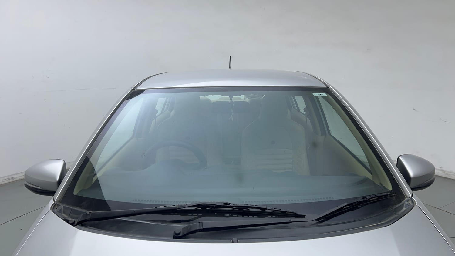 Used 2015 Honda Amaze 1.2 S i-VTEC Petrol Manual exterior FRONT WINDSHIELD VIEW