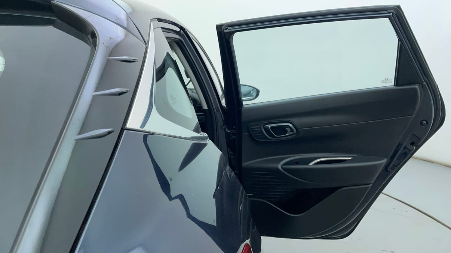 Used 2023 Hyundai i20 Asta (O) 1.0 Turbo DCT Petrol Automatic interior RIGHT REAR DOOR OPEN VIEW
