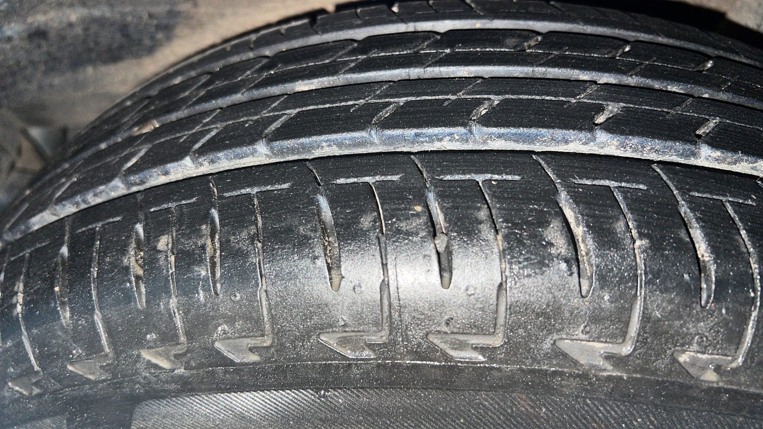 Used 2022 Maruti Suzuki Ignis Sigma 1.2 MT Petrol Manual tyres LEFT REAR TYRE TREAD VIEW