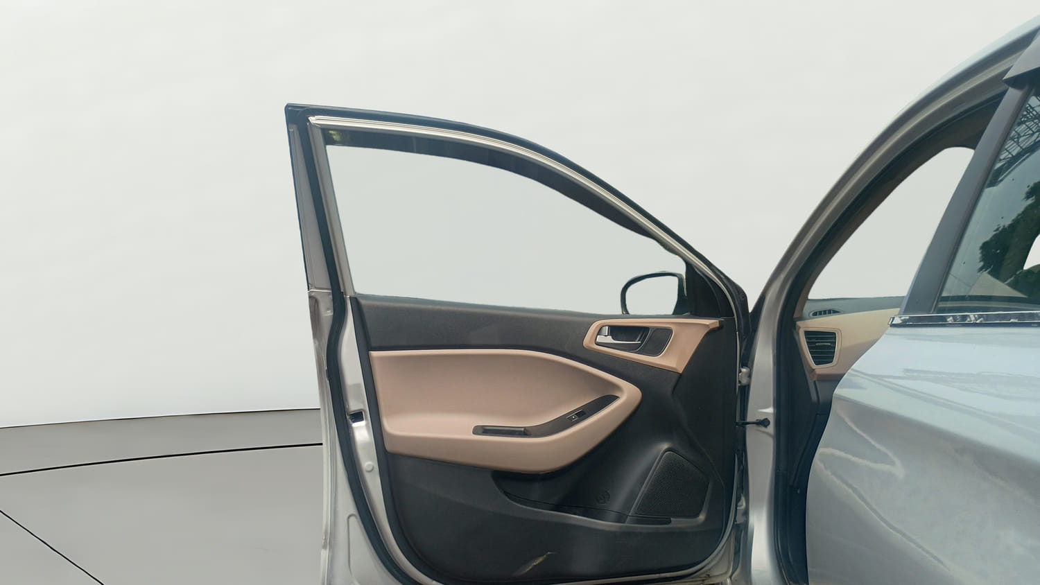 Used 2018 Hyundai Elite i20 Asta 1.2 (O) Petrol Manual interior LEFT FRONT DOOR OPEN VIEW