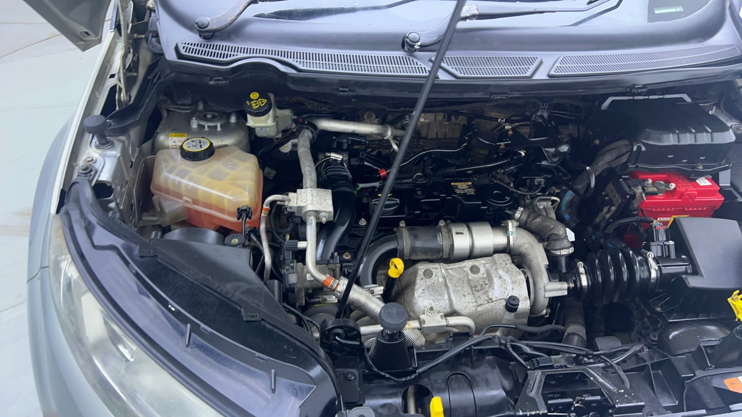 Used 2014 Ford EcoSport Titanium 1.5 TDCi (Opt) Diesel Manual engine ENGINE RIGHT SIDE VIEW