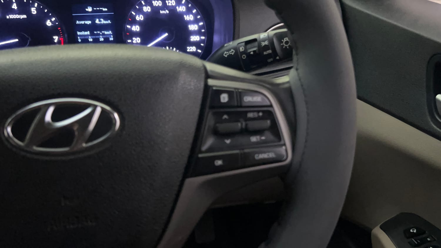 Used 2018 Hyundai Verna SX (O)1.6 VTVT Petrol Manual top_features Cruise control