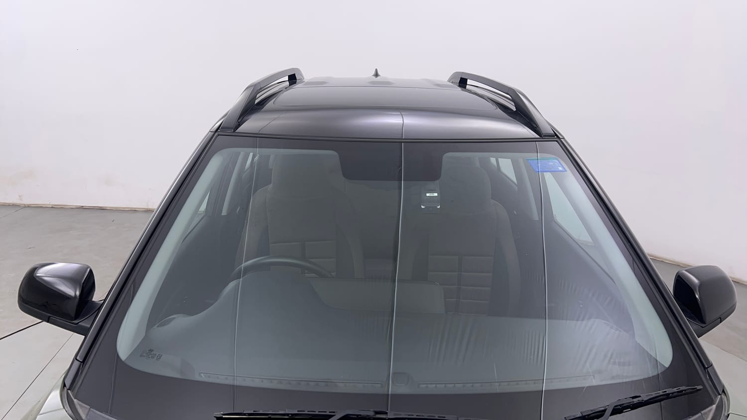 Used 2023 Hyundai Exter SX (O) Connect 1.2 AMT Petrol Automatic exterior FRONT WINDSHIELD VIEW