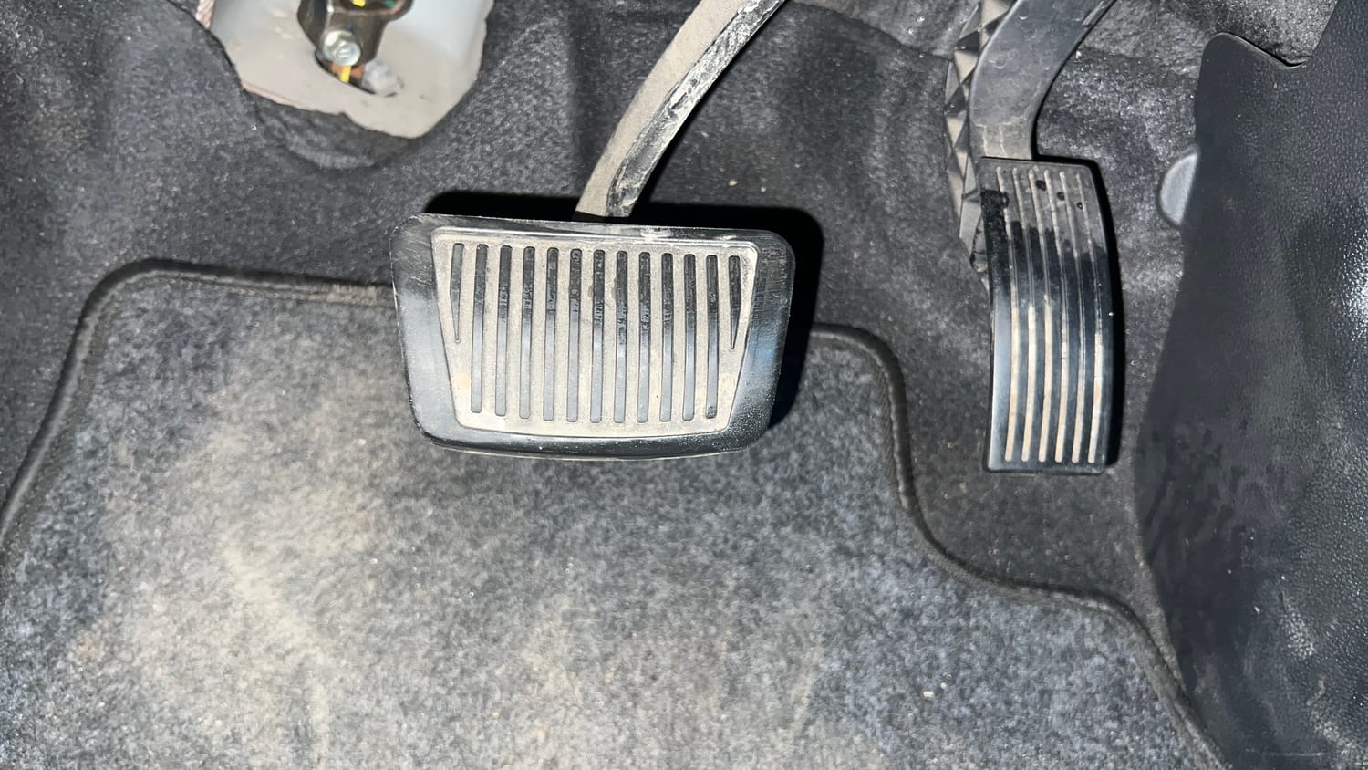 Used 2018 Hyundai Grand i10 Sportz AT 1.2 Kappa VTVT Petrol Automatic interior PEDALS VIEW
