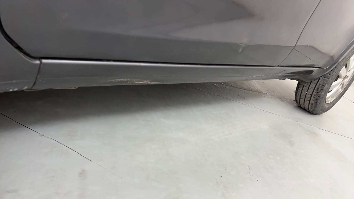 Used 2013 Maruti Suzuki Ritz Zxi BS-IV Petrol Manual dents MINOR SCRATCH