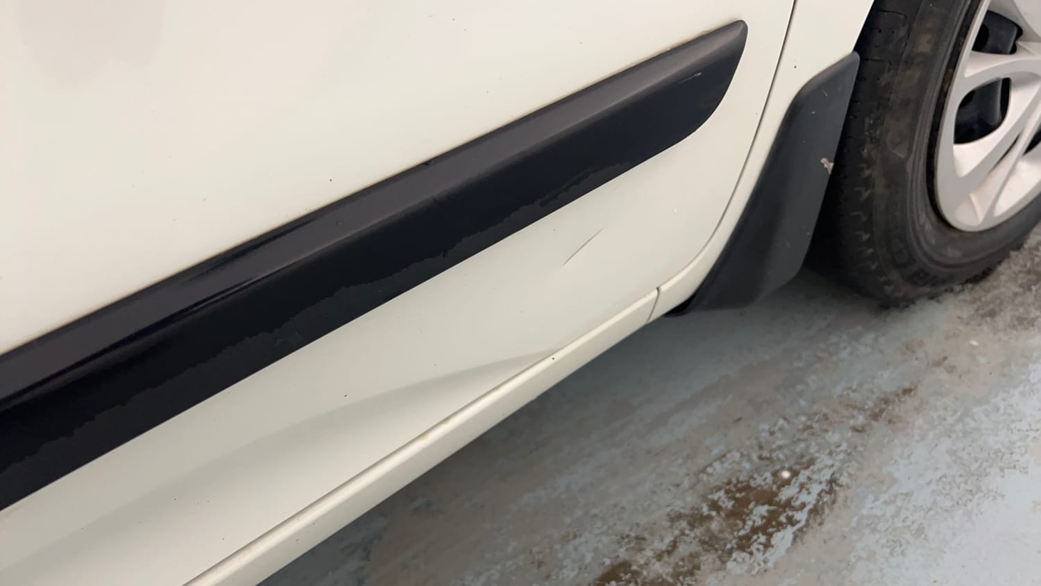 Used 2024 Maruti Suzuki Celerio ZXi Petrol Manual dents MINOR DENT