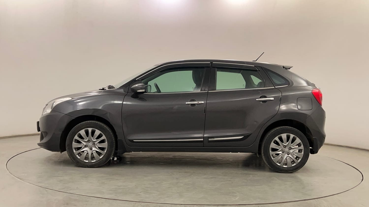 Used 2017 Maruti Suzuki Baleno Zeta 1.2 Petrol Manual exterior LEFT SIDE VIEW