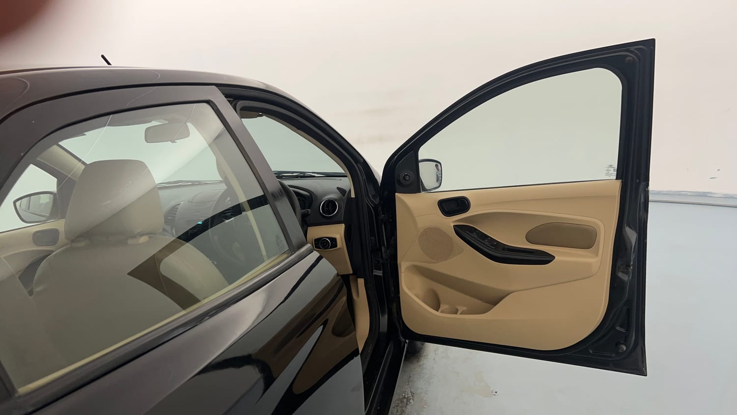 Used 2016 Ford Figo Aspire Titanium 1.2 Ti-VCT Petrol Manual interior RIGHT FRONT DOOR OPEN VIEW