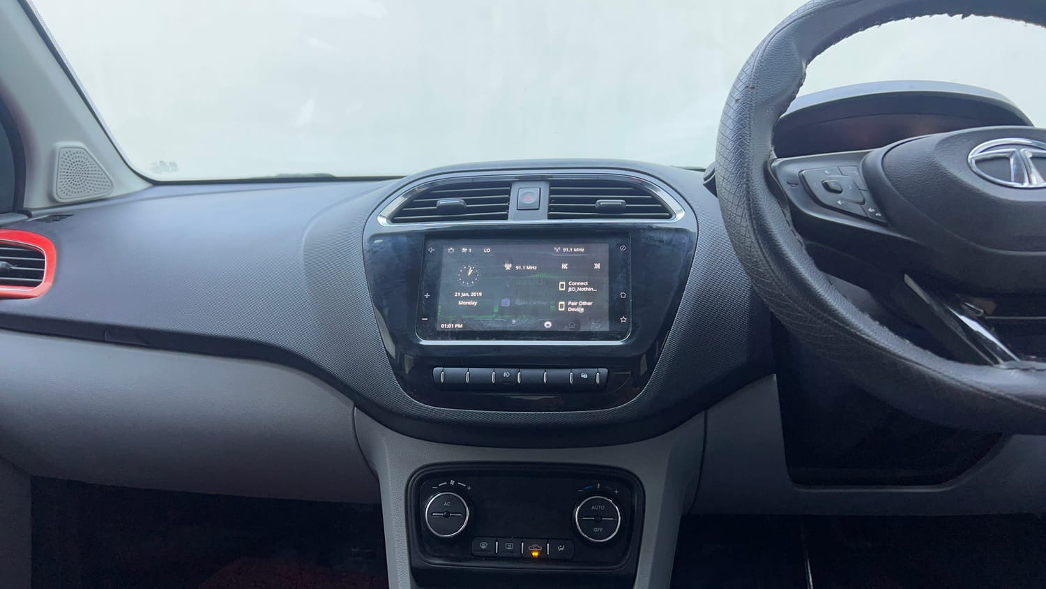 Used 2020 Tata Tiago XZ Plus Dual Tone Petrol Manual interior MUSIC SYSTEM & AC CONTROL VIEW