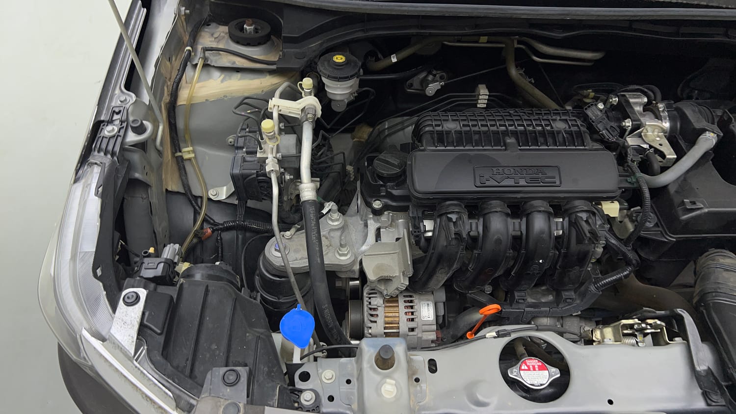 Used 2024 Honda Amaze S 1.2 Petrol MT Petrol Manual engine ENGINE RIGHT SIDE VIEW
