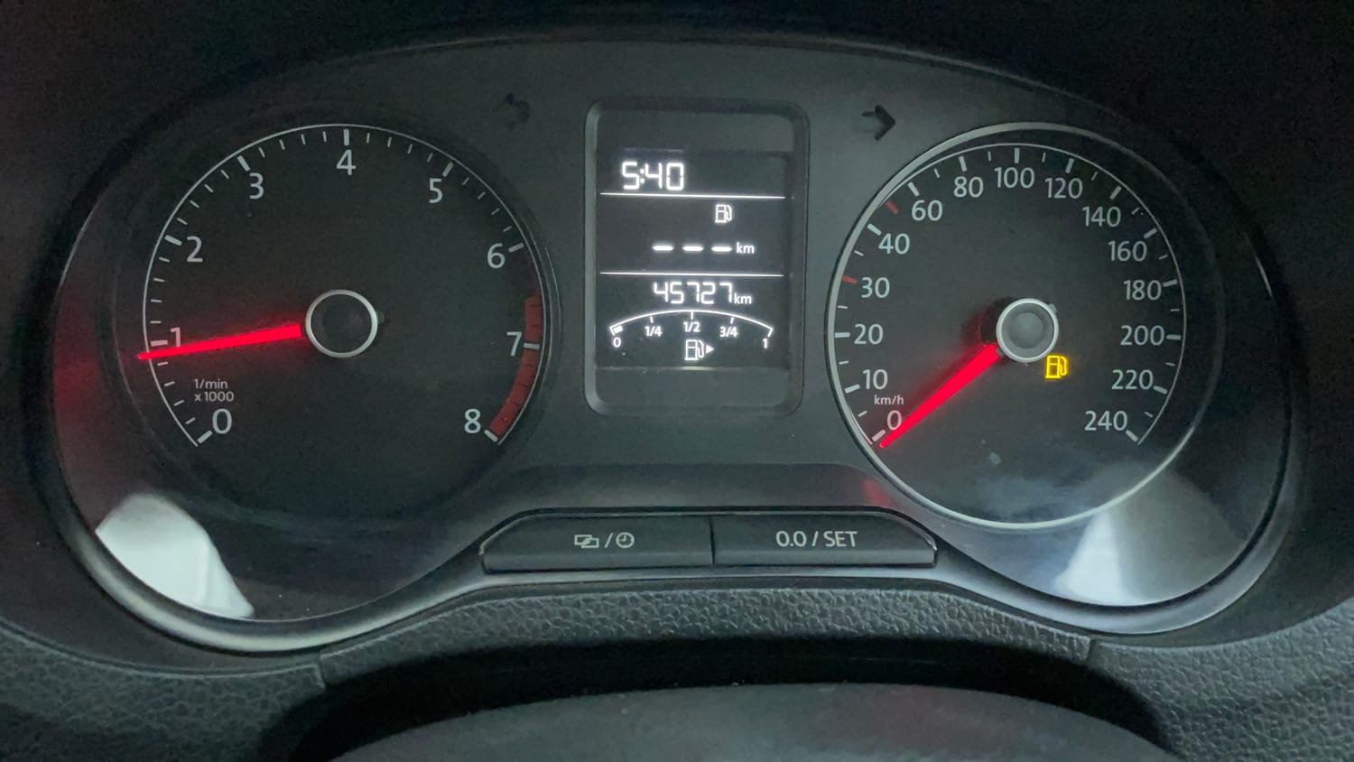 Used 2017 Volkswagen Ameo Comfortline 1.2L (P) Petrol Manual interior CLUSTERMETER VIEW
