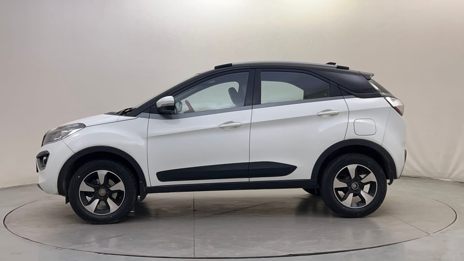 Used 2018 Tata Nexon XZA Plus Diesel Diesel Automatic exterior LEFT SIDE VIEW