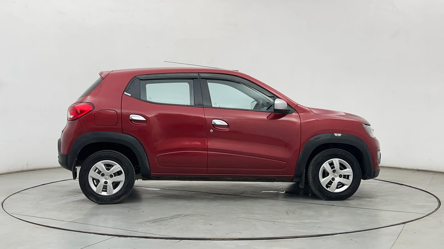 Used 2019 Renault Kwid RXT (O) 1.0 SCE Edition Petrol Manual exterior RIGHT SIDE VIEW