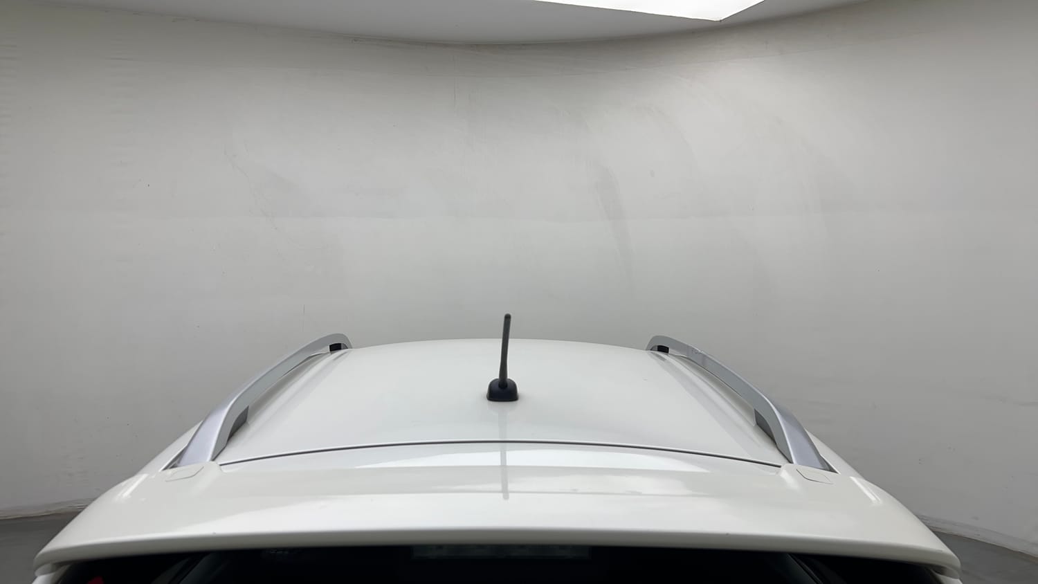 Used 2023 Maruti Suzuki Ignis Sigma 1.2 MT Petrol Manual exterior EXTERIOR ROOF VIEW