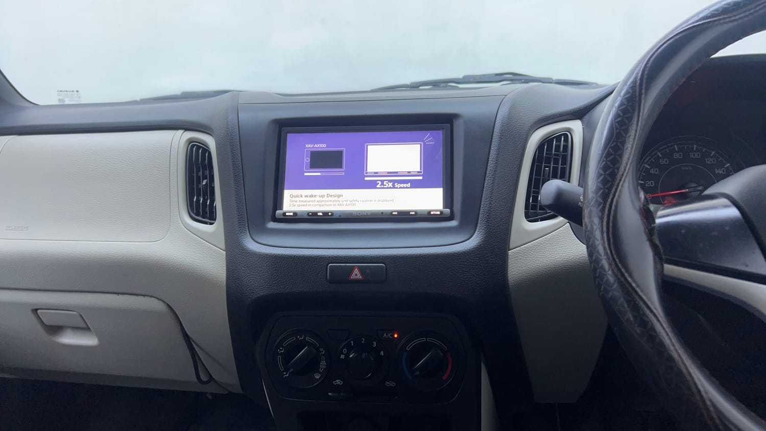 Used 2022 Maruti Suzuki Wagon R 1.0 VXi 1.0 Petrol Manual interior MUSIC SYSTEM & AC CONTROL VIEW